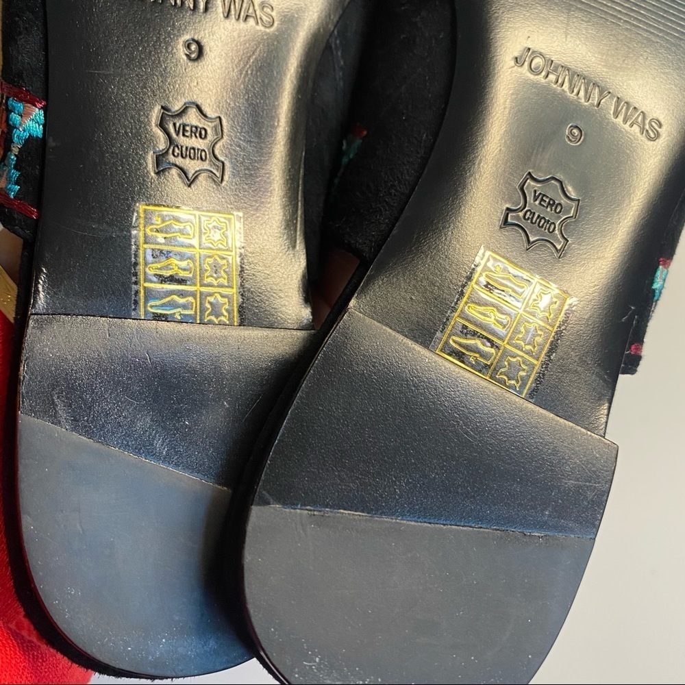 NWT JOHNNY WAS BLACK EMBROIDERED MULE Size 9 - Picture 8 of 11